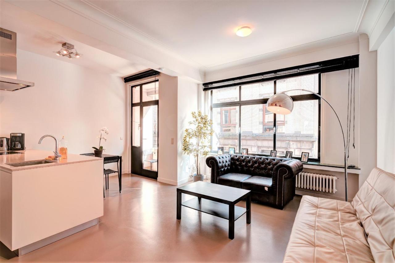 Spacious Apartments In The Heart Of Anversa Esterno foto
