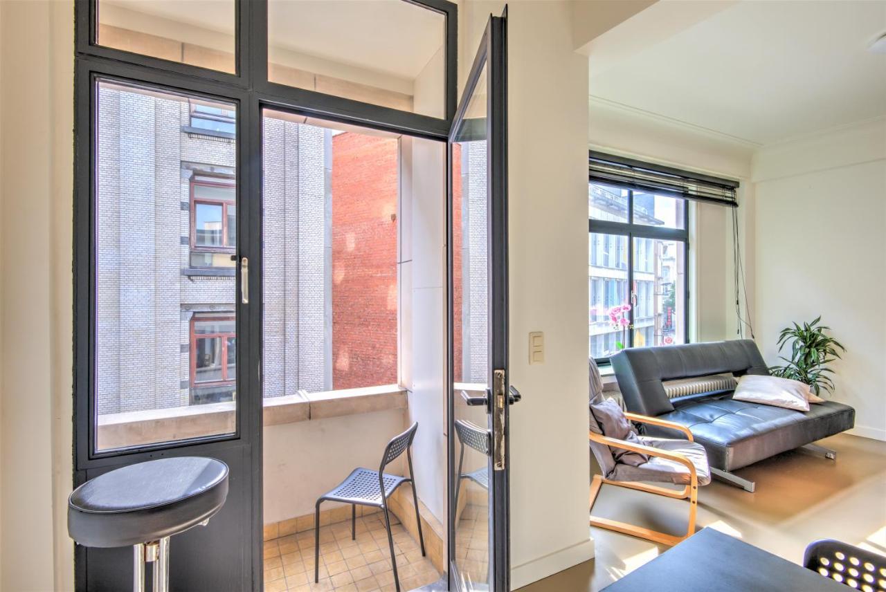 Spacious Apartments In The Heart Of Anversa Esterno foto