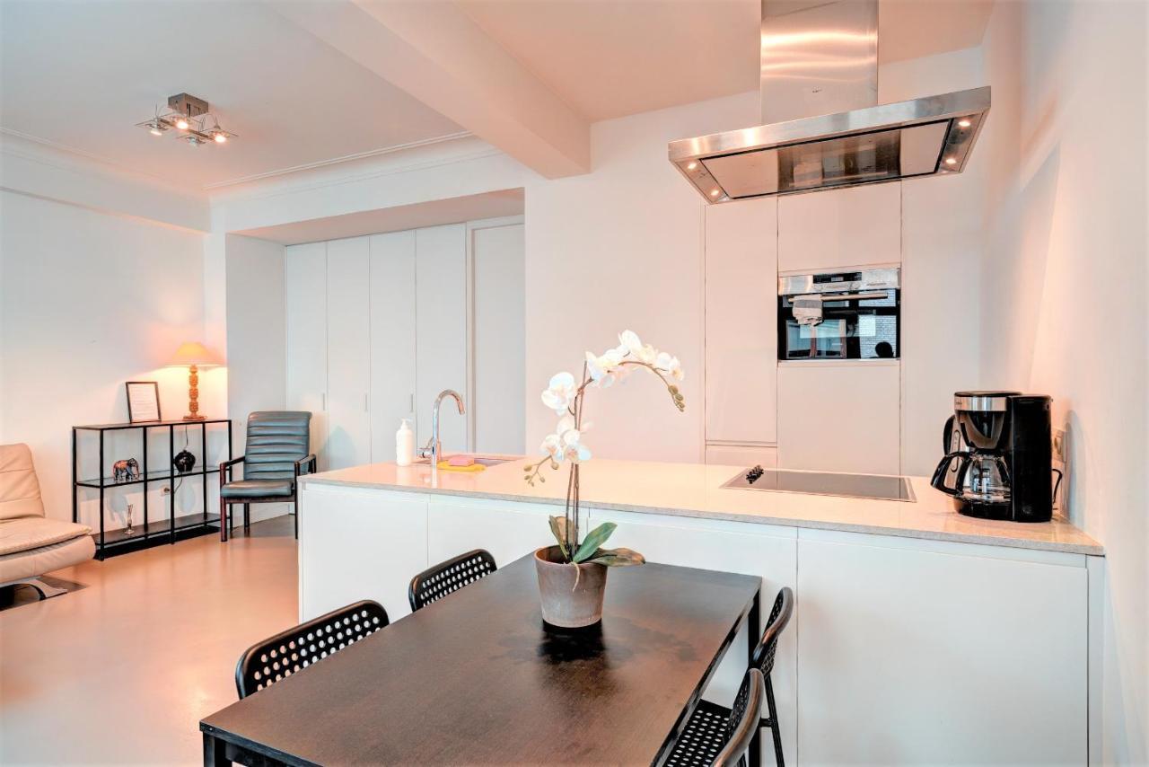 Spacious Apartments In The Heart Of Anversa Esterno foto