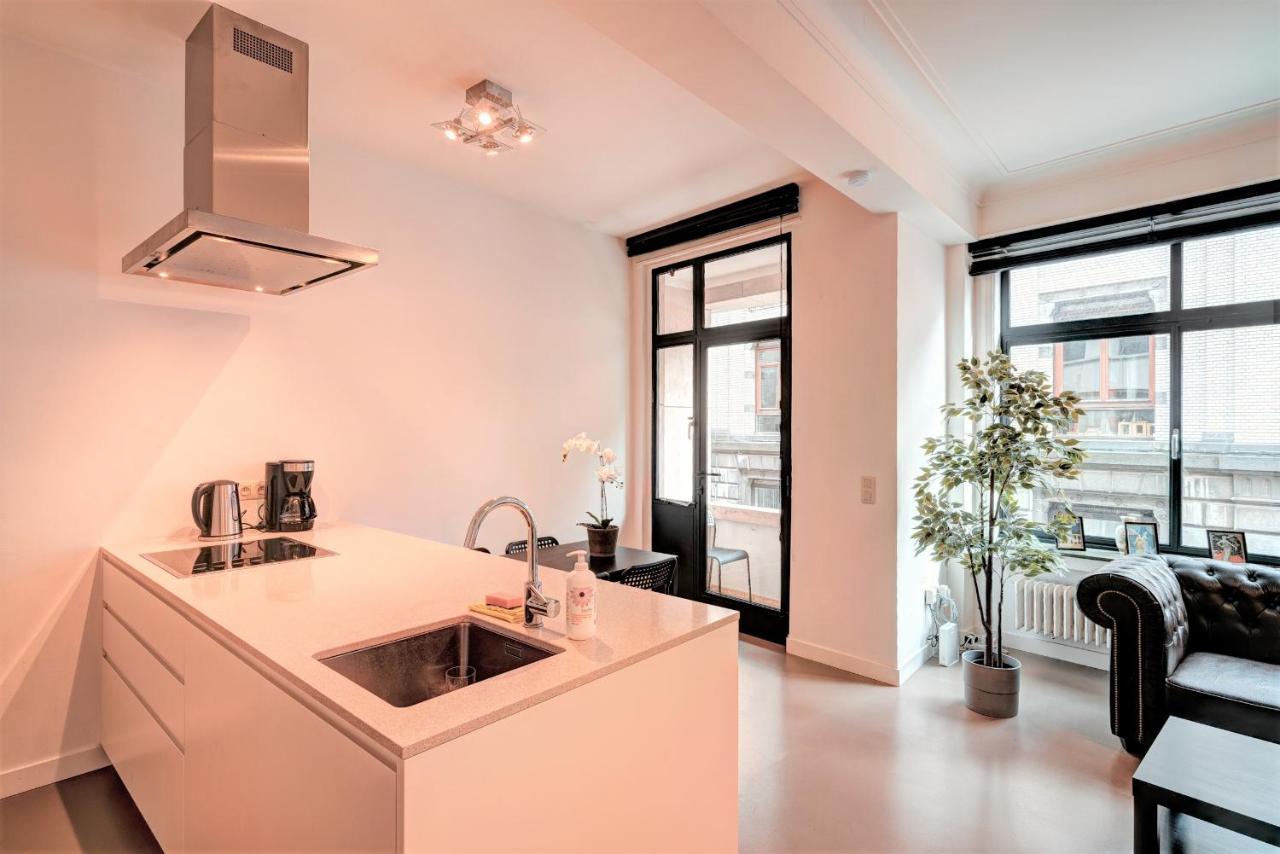 Spacious Apartments In The Heart Of Anversa Esterno foto