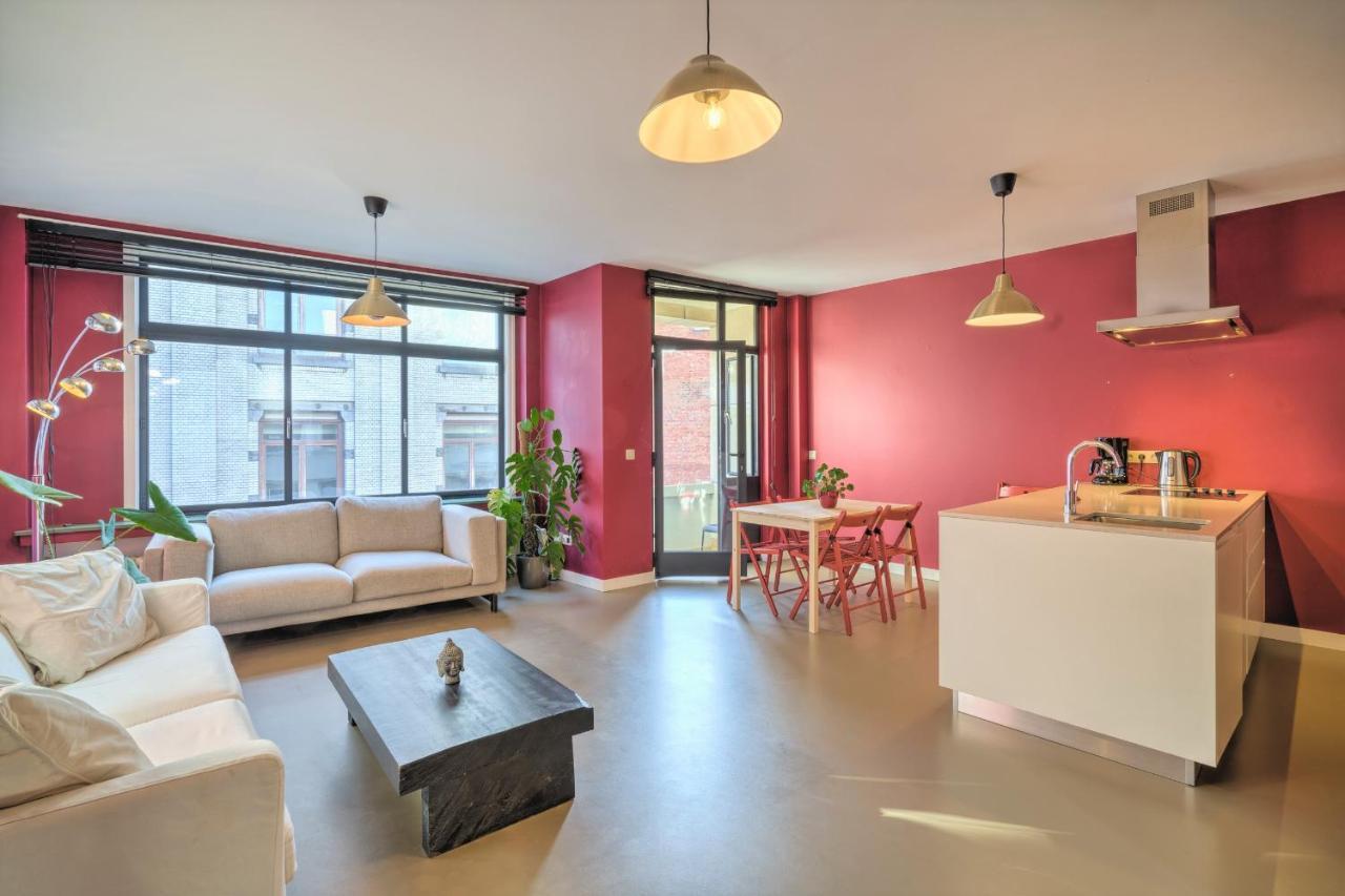 Spacious Apartments In The Heart Of Anversa Esterno foto