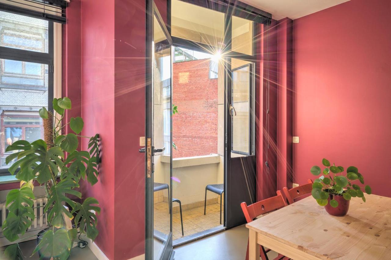 Spacious Apartments In The Heart Of Anversa Esterno foto