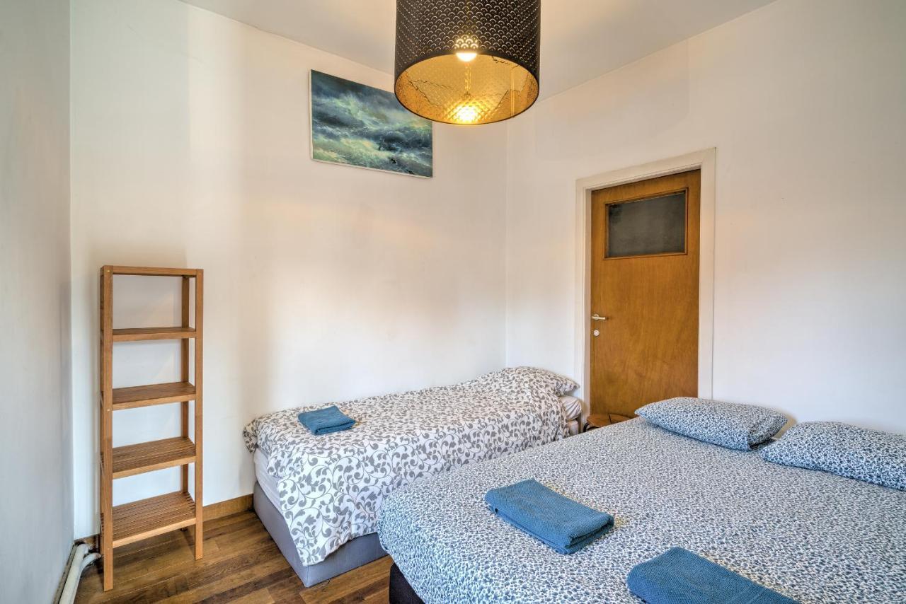 Spacious Apartments In The Heart Of Anversa Esterno foto